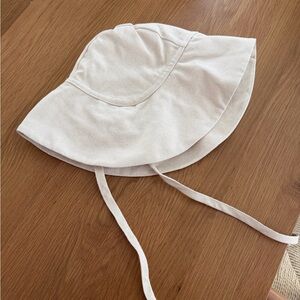 Briar baby moonflower bonnet